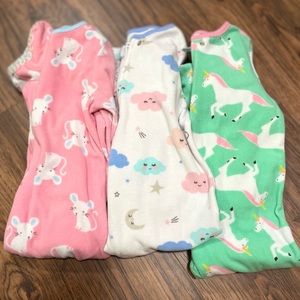 3 pair 2T fleece footed pajamas, EUC